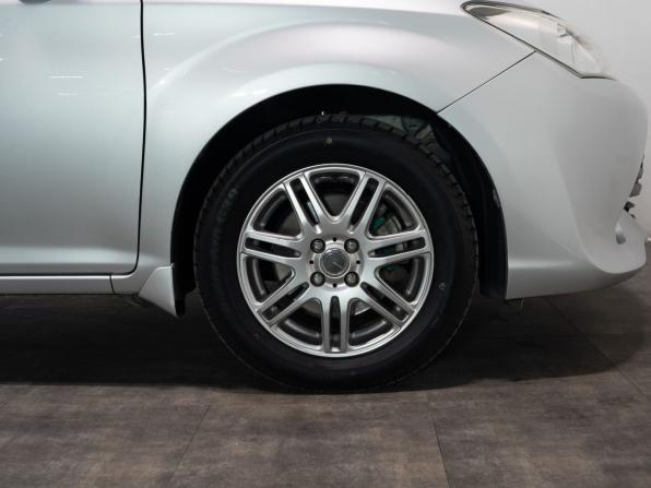 Toyota Corolla XI (E160 E170 E180) с пробегом 2015 года, цена 995 000 рублей, 240143 км, универсал, Автокод Объявления