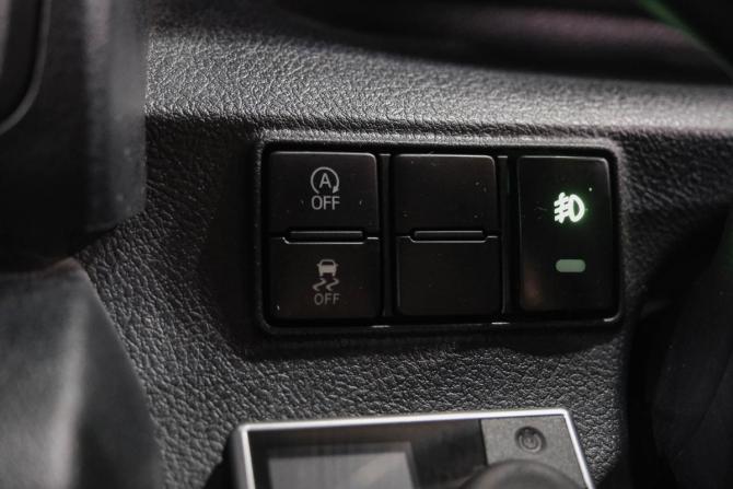Toyota Sienta II с пробегом 2016 года, цена 1 249 000 рублей, 101300 км, компактвэн, Автокод Объявления