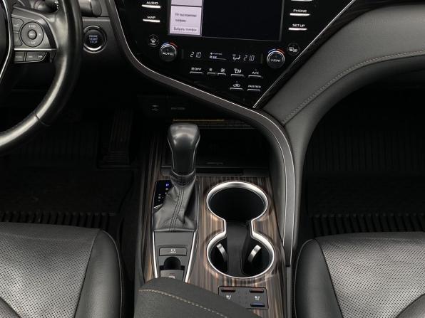 Toyota Camry VIII (XV70) с пробегом 2018 года, цена 2 719 000 рублей, 110548 км, седан, Автокод Объявления