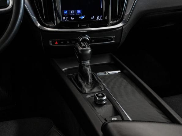 Volvo V60 II с пробегом 2018 года, цена 2 299 000 рублей, 191000 км, универсал, Автокод Объявления