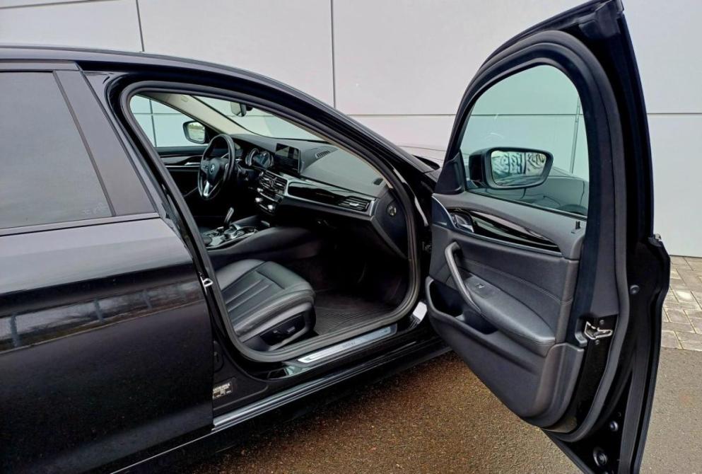 BMW 5 серии VI (F10/F11/F07) Рестайлинг Абакан  - изображение 19