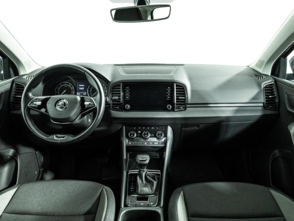 Skoda Karoq I с пробегом 2020 года, цена 2 170 000 рублей, 48458 км, внедорожник, Автокод Объявления