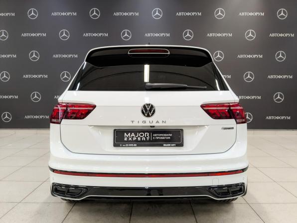 Volkswagen Tiguan II Рестайлинг с пробегом 2021 года, цена 4 095 000 рублей, 36292 км, внедорожник, Автокод Объявления