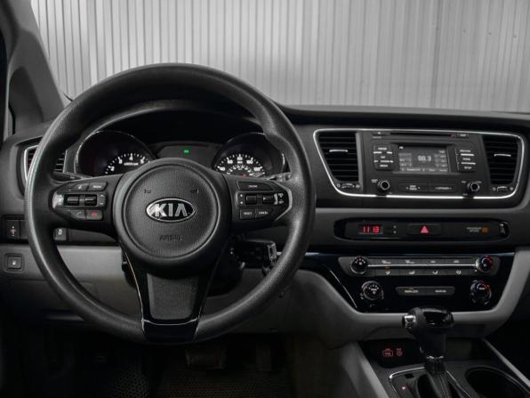 Kia Sedona III с пробегом 2015 года, цена 2 190 000 рублей, 136264 км, минивэн, Автокод Объявления