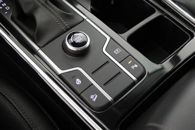 Kia Sorento IV с пробегом 2021 года, цена 3 549 990 рублей, 115271 км, внедорожник, Автокод Объявления