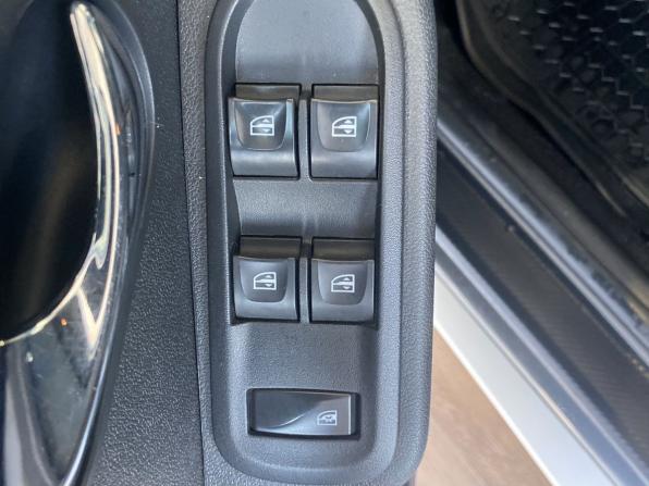 Nissan Terrano III (D10) с пробегом 2018 года, цена 1 325 000 рублей, 147356 км, внедорожник, Автокод Объявления