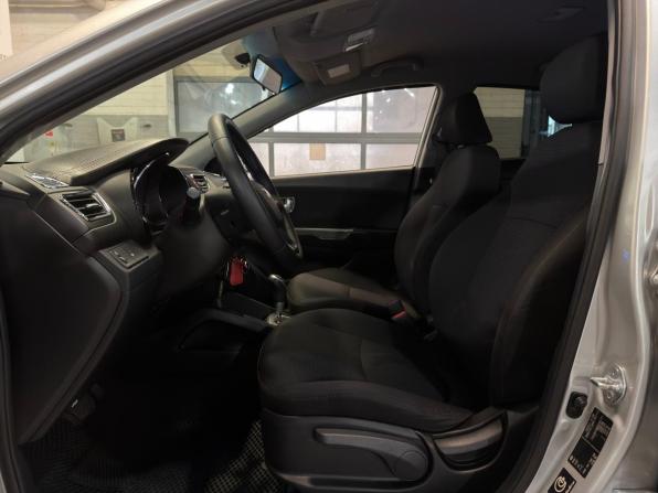 Kia Rio III с пробегом 2013 года, цена 879 000 рублей, 132000 км, седан, Автокод Объявления