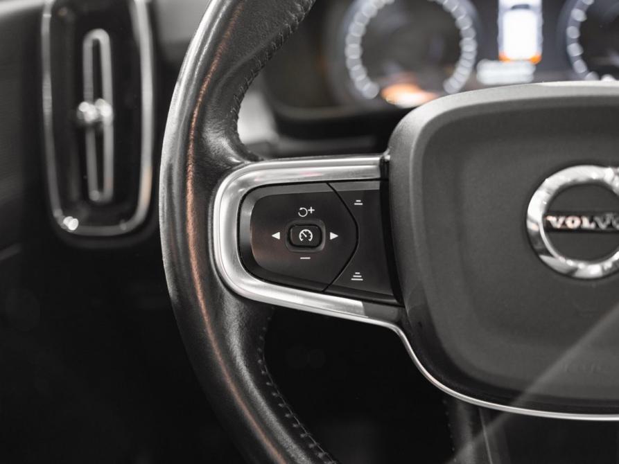 Volvo XC40 I Москва  - изображение 12