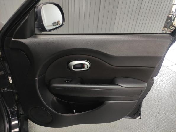 Kia Soul II Рестайлинг с пробегом 2016 года, цена 1 200 000 рублей, 138000 км, хэтчбек, Автокод Объявления