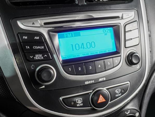 Hyundai Solaris I с пробегом 2012 года, цена 799 000 рублей, 221714 км, седан, Автокод Объявления