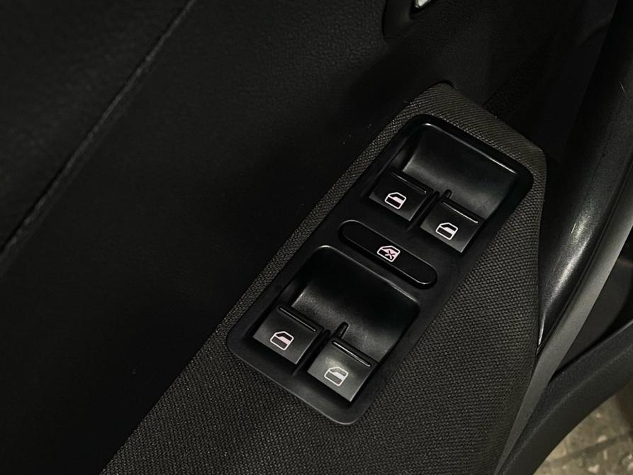 Volkswagen Polo V Рестайлинг Пермь  - изображение 16