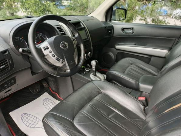 Nissan X-Trail II Рестайлинг с пробегом 2011 года, цена 1 019 000 рублей, 302484 км, внедорожник, Автокод Объявления