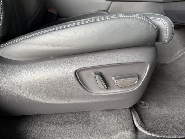 Toyota Land Cruiser 300 Series с пробегом 2021 года, цена 10 800 000 рублей, 163697 км, внедорожник, Автокод Объявления