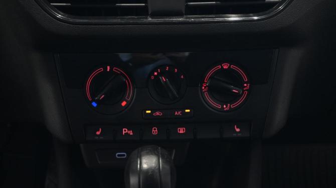 Volkswagen Polo VI с пробегом 2022 года, цена 1 670 000 рублей, 59900 км, лифтбек, Автокод Объявления