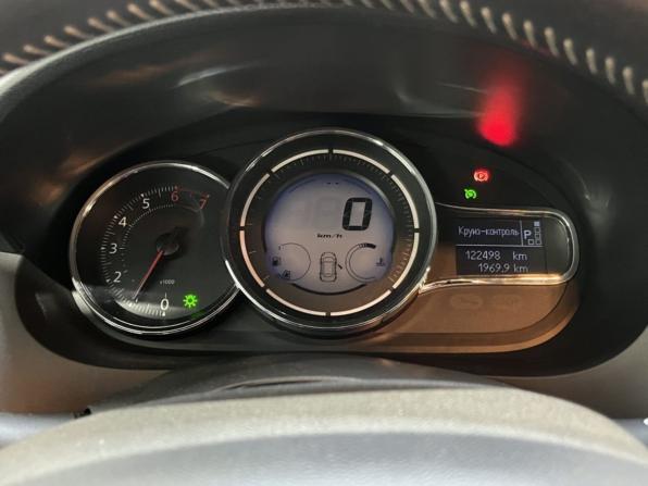 Renault Fluence I Рестайлинг с пробегом 2014 года, цена 935 000 рублей, 122497 км, седан, Автокод Объявления