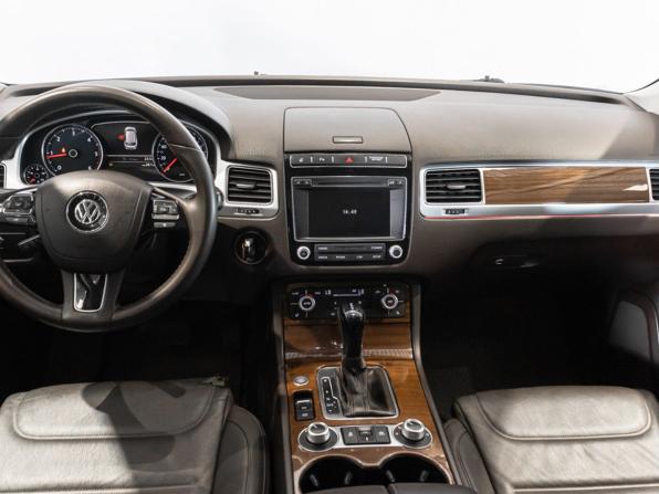 Volkswagen Touareg II Рестайлинг с пробегом 2015 года, цена 2 789 000 рублей, 229099 км, внедорожник, Автокод Объявления