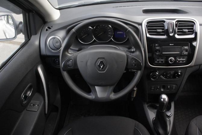 Renault Sandero II с пробегом 2017 года, цена 980 000 рублей, 129583 км, хэтчбек, Автокод Объявления