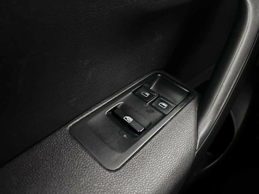 Volkswagen Polo V Рестайлинг Псков  - изображение 16