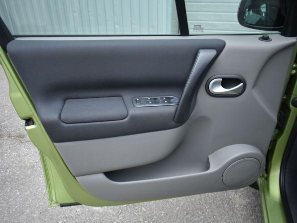 Renault Scenic II Рестайлинг с пробегом 2008 года, цена 549 000 рублей, 197337 км, компактвэн, Автокод Объявления