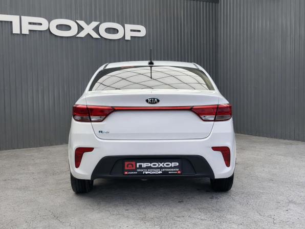 Kia Rio IV с пробегом 2018 года, цена 1 300 000 рублей, 115066 км, седан, Автокод Объявления
