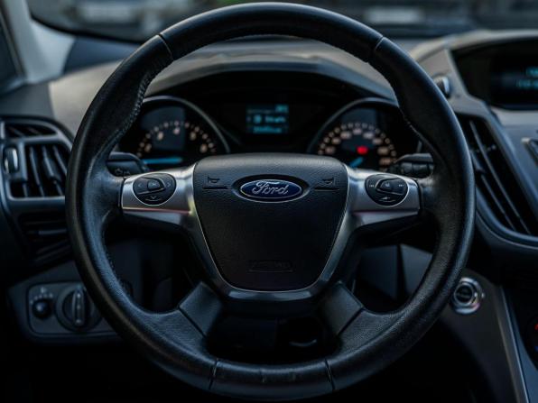 Ford Kuga II с пробегом 2013 года, цена 835 000 рублей, 224296 км, внедорожник, Автокод Объявления