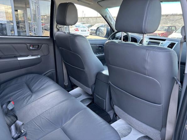 Toyota Hilux VII Рестайлинг с пробегом 2012 года, цена 2 040 000 рублей, 186368 км, пикап, Автокод Объявления