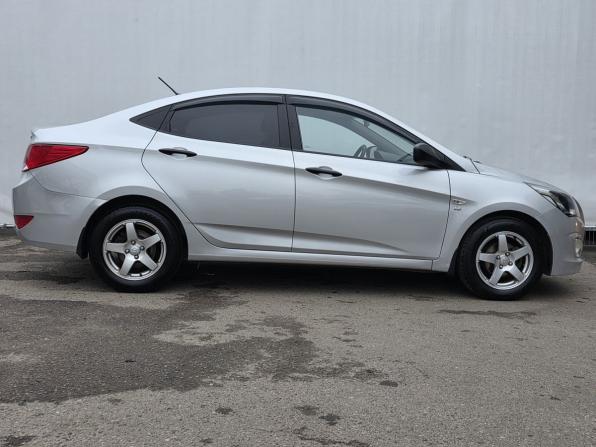 Hyundai Solaris I Рестайлинг с пробегом 2015 года, цена 870 000 рублей, 208415 км, седан, Автокод Объявления