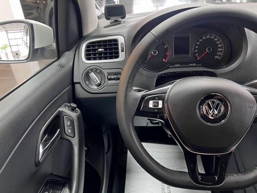 Volkswagen Polo V Рестайлинг Тверь  - изображение 15