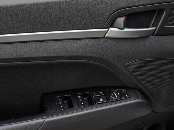 Hyundai Elantra VI (AD) с пробегом 2018 года, цена 1 581 400 рублей, 110000 км, седан, Автокод Объявления