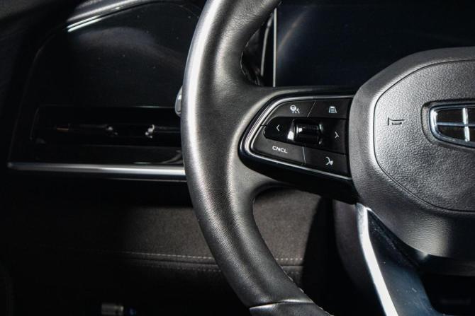 Geely Monjaro I с пробегом 2024 года, цена 3 699 000 рублей, 80809 км, внедорожник, Автокод Объявления