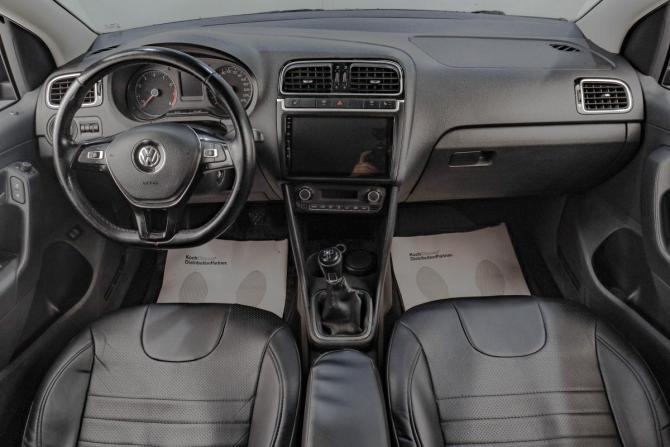 Volkswagen Polo V Рестайлинг с пробегом 2017 года, цена 979 000 рублей, 214000 км, седан, Автокод Объявления