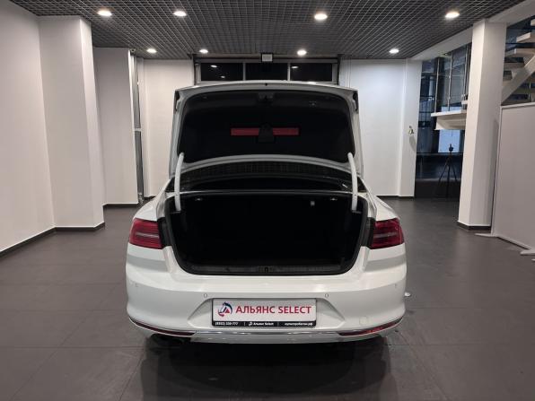 Volkswagen Passat B8 с пробегом 2018 года, цена 2 682 000 рублей, 84376 км, седан, Автокод Объявления