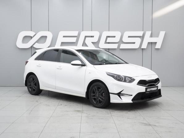 Kia Ceed III Рестайлинг с пробегом 2022 года, цена 1 900 000 рублей, 84654 км, хэтчбек, Автокод Объявления