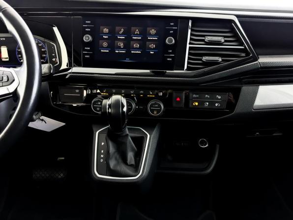 Volkswagen Multivan T6 Рестайлинг с пробегом 2021 года, цена 6 000 000 рублей, 120666 км, минивэн, Автокод Объявления