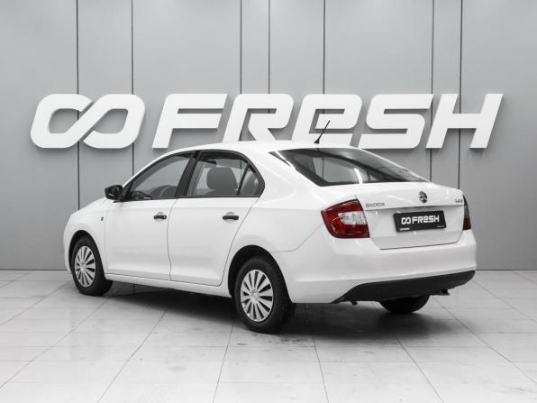 Skoda Rapid I с пробегом 2015 года, цена 670 000 рублей, 183974 км, лифтбек, Автокод Объявления