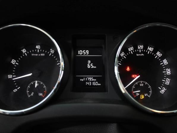 Skoda Yeti I Рестайлинг с пробегом 2017 года, цена 1 299 000 рублей, 143160 км, внедорожник, Автокод Объявления