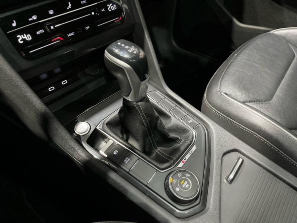 Volkswagen Tiguan II Рестайлинг с пробегом 2021 года, цена 3 450 000 рублей, 190741 км, внедорожник, Автокод Объявления