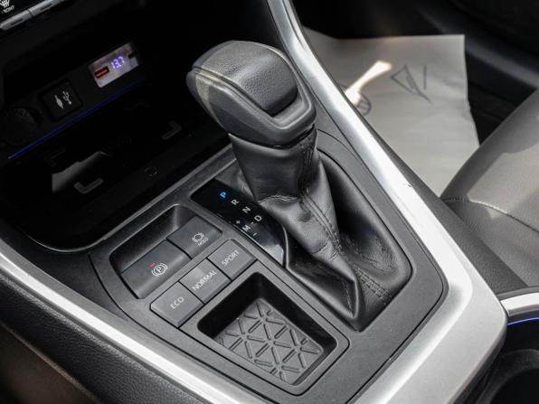 Toyota RAV4 V (XA50) с пробегом 2021 года, цена 3 370 000 рублей, 59325 км, внедорожник, Автокод Объявления