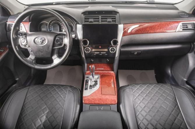 Toyota Camry VII (XV50) с пробегом 2014 года, цена 1 749 000 рублей, 180000 км, седан, Автокод Объявления