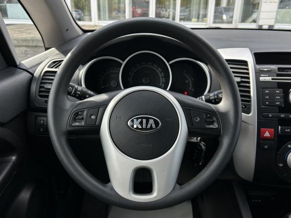 Kia Venga I с пробегом 2013 года, цена 850 000 рублей, 103000 км, компактвэн, Автокод Объявления
