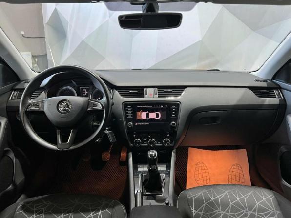 Skoda Octavia III (A7) Рестайлинг с пробегом 2019 года, цена 1 890 000 рублей, 46836 км, лифтбек, Автокод Объявления