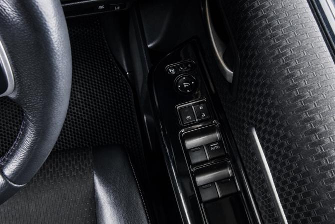 Honda Stepwgn V с пробегом 2020 года, цена 2 579 000 рублей, 68585 км, минивэн, Автокод Объявления