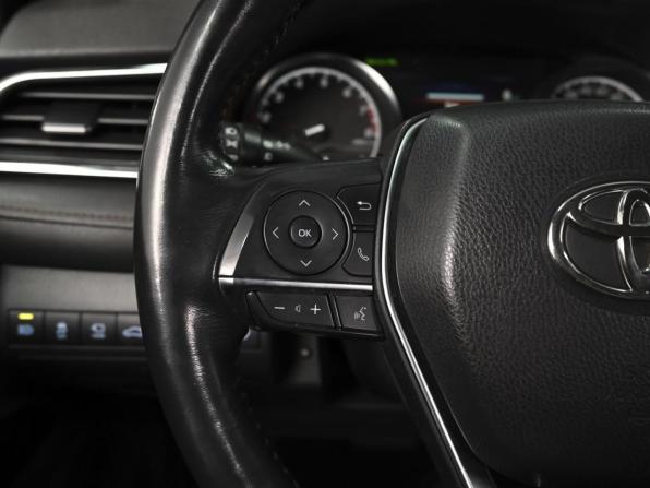Toyota Camry VIII (XV70) с пробегом 2019 года, цена 2 327 111 рублей, 252377 км, седан, Автокод Объявления