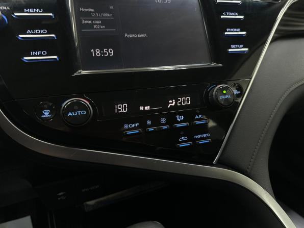 Toyota Camry VIII (XV70) с пробегом 2018 года, цена 2 850 000 рублей, 77720 км, седан, Автокод Объявления