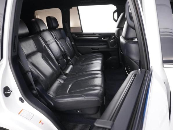 Lexus LX III Рестайлинг 2 с пробегом 2018 года, цена 6 799 050 рублей, 195046 км, внедорожник, Автокод Объявления