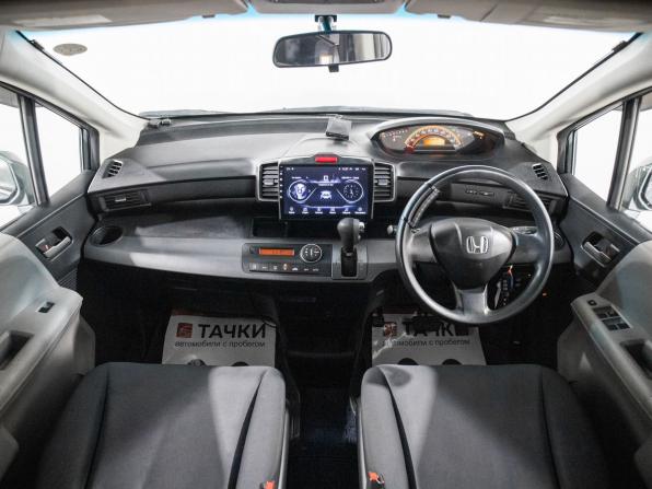 Honda Freed I с пробегом 2010 года, цена 989 000 рублей, 151125 км, компактвэн, Автокод Объявления