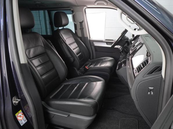 Volkswagen Multivan T6 с пробегом 2018 года, цена 4 899 000 рублей, 171269 км, минивэн, Автокод Объявления