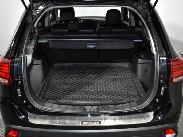 Mitsubishi Outlander III Рестайлинг 2 с пробегом 2016 года, цена 1 719 000 рублей, 180044 км, внедорожник, Автокод Объявления