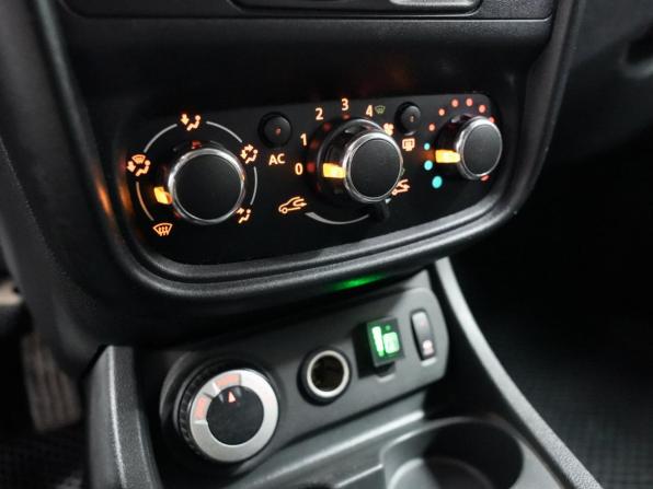 Renault Duster I с пробегом 2011 года, цена 949 000 рублей, 215000 км, внедорожник, Автокод Объявления