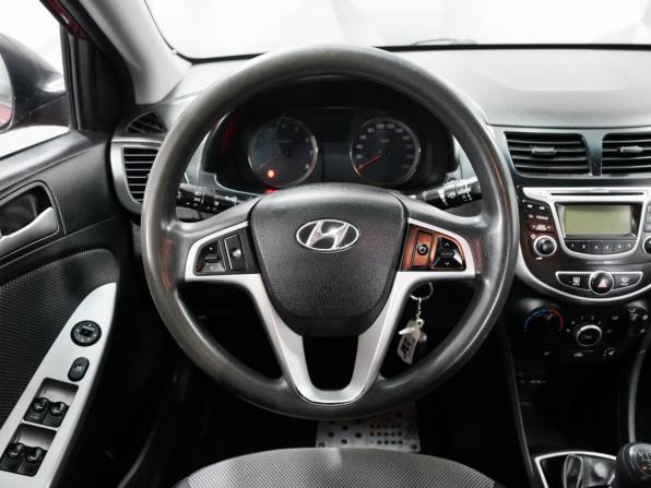 Hyundai Solaris I с пробегом 2014 года, цена 832 000 рублей, 133496 км, седан, Автокод Объявления